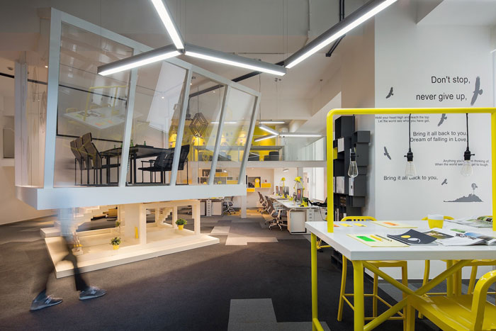 605平方中型辦公室辦公區(qū)域裝修設(shè)計案例效果圖