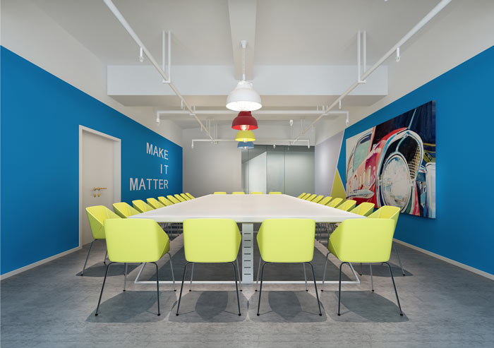 辦公家具廠房辦公室會議室裝修設計案例效果圖