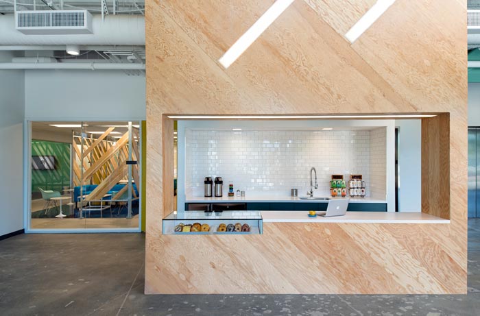 APP開發(fā)公司辦公室茶水間裝修設(shè)計(jì)案例效果圖