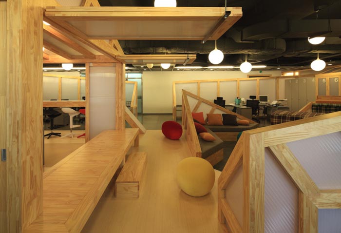 家具廠商辦公室過道裝修設(shè)計案例效果圖