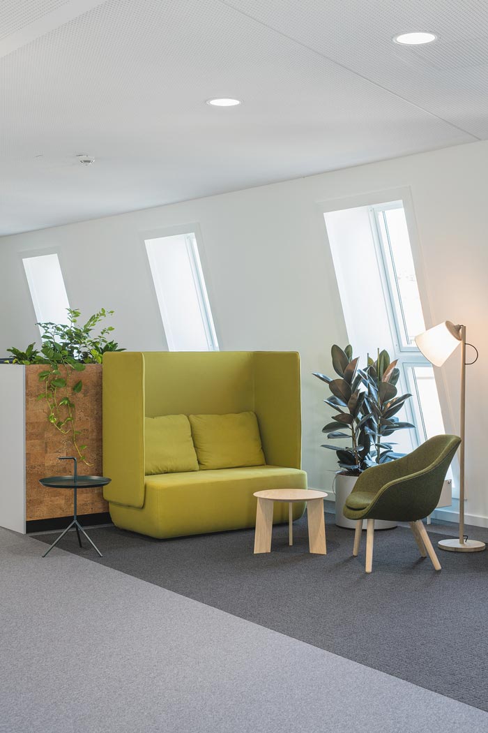 IT咨詢(xún)公司辦公室交流區(qū)域裝修設(shè)計(jì)案例效果圖