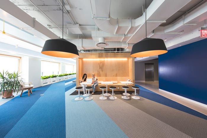 網(wǎng)絡服務商辦公室交流區(qū)域裝修設計案例效果圖