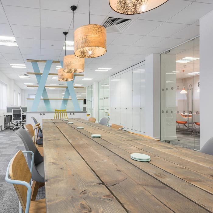 招聘服務(wù)公司辦公室會議室裝修設(shè)計案例效果圖