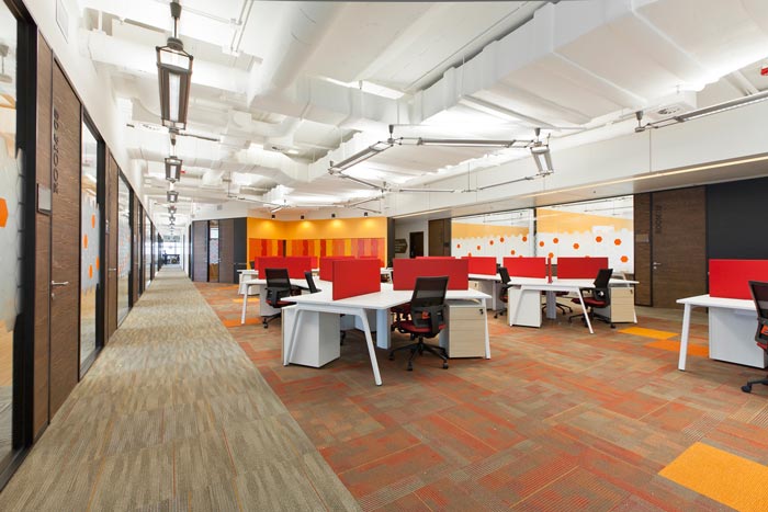 現(xiàn)代簡(jiǎn)約辦公室動(dòng)線裝修設(shè)計(jì)案例效果圖