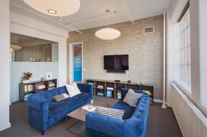 創(chuàng)意營(yíng)銷公司辦公室閱讀區(qū)域裝修設(shè)計(jì)案例效果圖