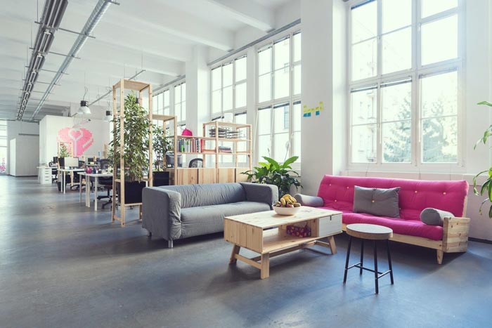 550平方辦公室接待區(qū)域裝修設(shè)計實景圖