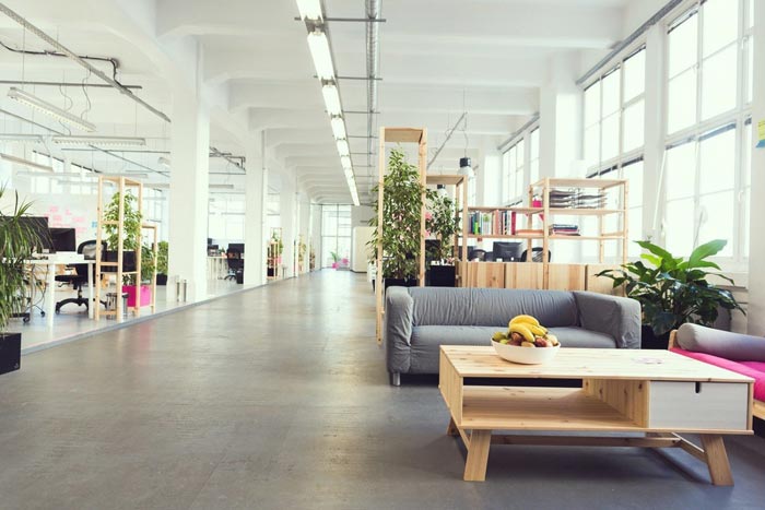 550平方辦公室過道裝修設(shè)計實景圖