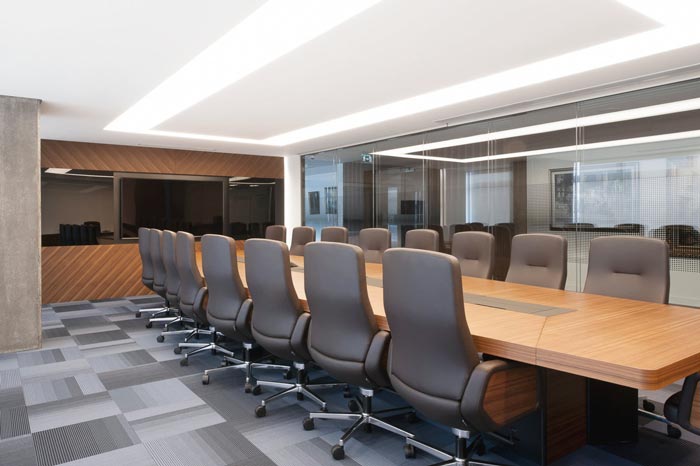 600平方開放式辦公室會議室裝修設(shè)計(jì)實(shí)景圖