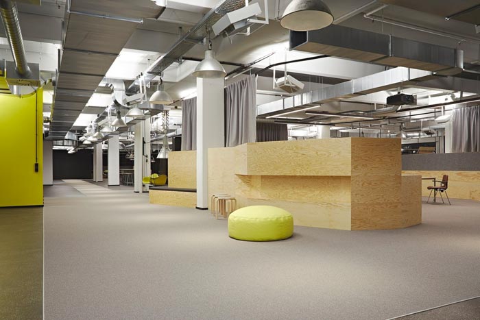 開放創(chuàng)意辦公室裝修設(shè)計實景圖