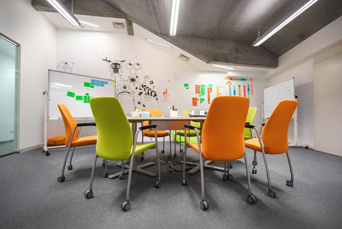 小型創(chuàng)意辦公室裝修設計案例