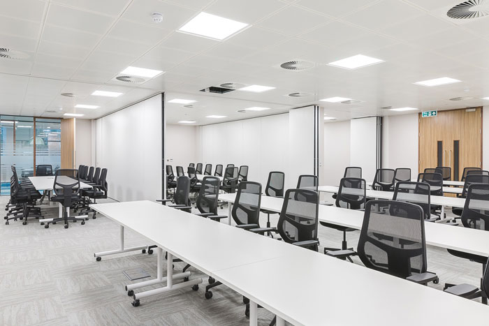 科技公司現(xiàn)代簡約辦公室辦公區(qū)裝修設(shè)計(jì)案例效果圖