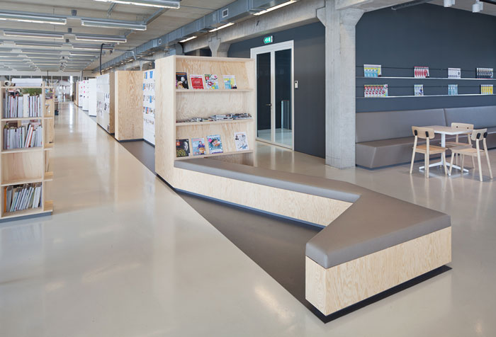 新媒體現(xiàn)代簡(jiǎn)約辦公室動(dòng)線裝修設(shè)計(jì)案例效果圖