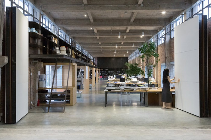 廠房LOFT風(fēng)格辦公室隔斷門裝修設(shè)計案例效果圖