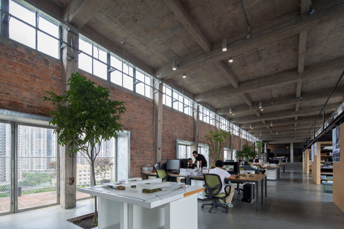 廠房LOFT風(fēng)格辦公室綠植裝修設(shè)計案例效果圖