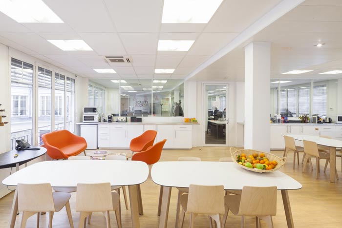 空氣環(huán)保公司辦公室茶水間裝修設(shè)計(jì)案例效果圖