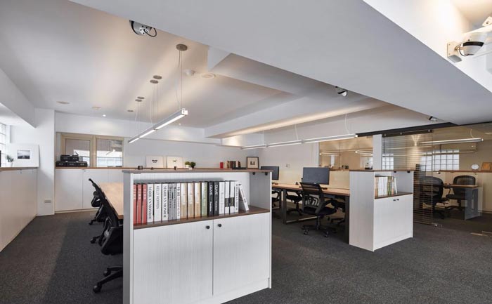 辦公室改造辦公區(qū)裝修設計案例效果圖