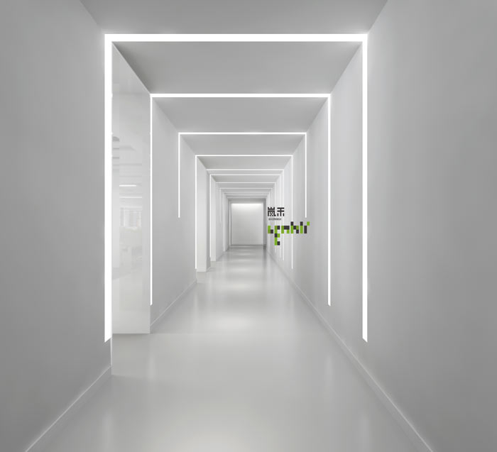 信息科技公司辦公室走道裝修設(shè)計效果圖