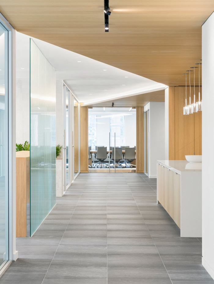 外貿(mào)公司辦公室過道裝修設(shè)計效果圖