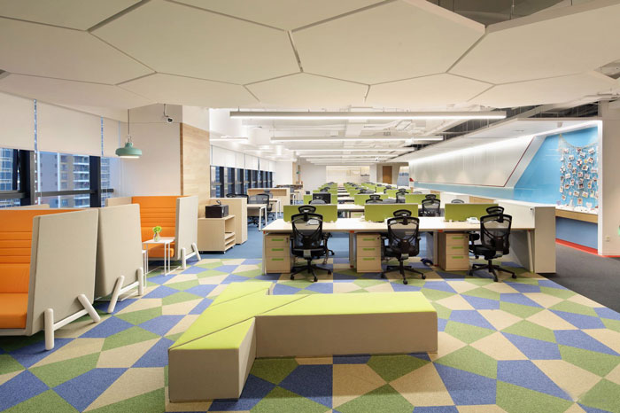 金融控股集團辦公室辦公區(qū)裝修設計效果圖