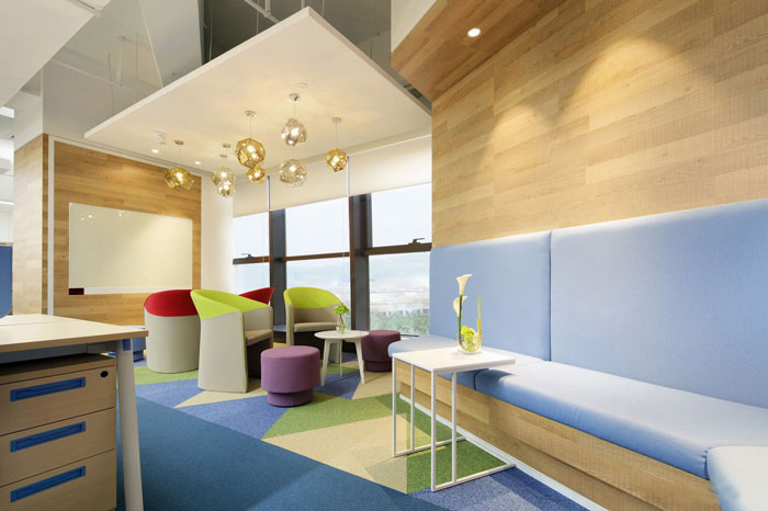 金融控股集團辦公室休息區(qū)裝修設計效果圖