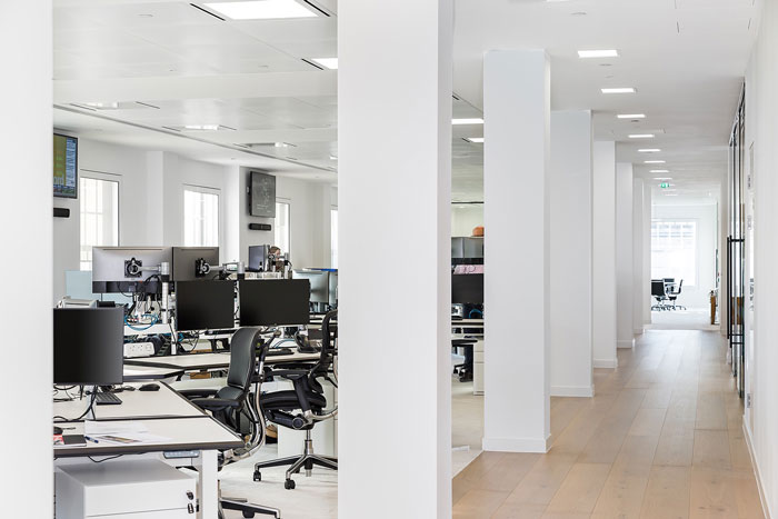 投資公司辦公室辦公區(qū)裝修設計效果圖