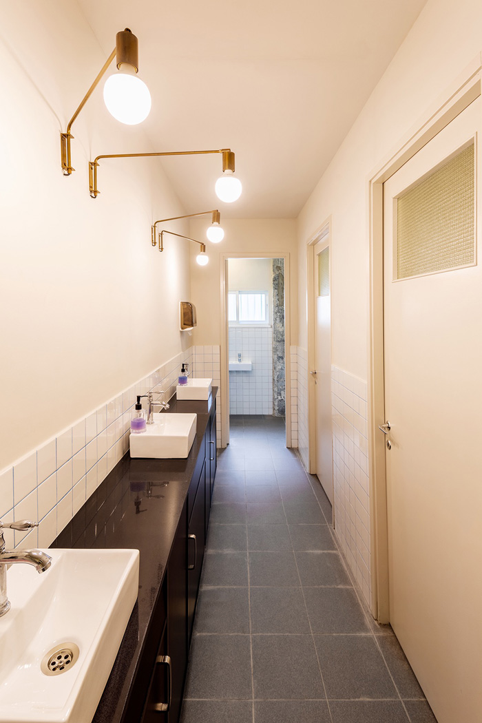 網(wǎng)絡(luò)辦公室洗手間裝修設(shè)計(jì)效果圖