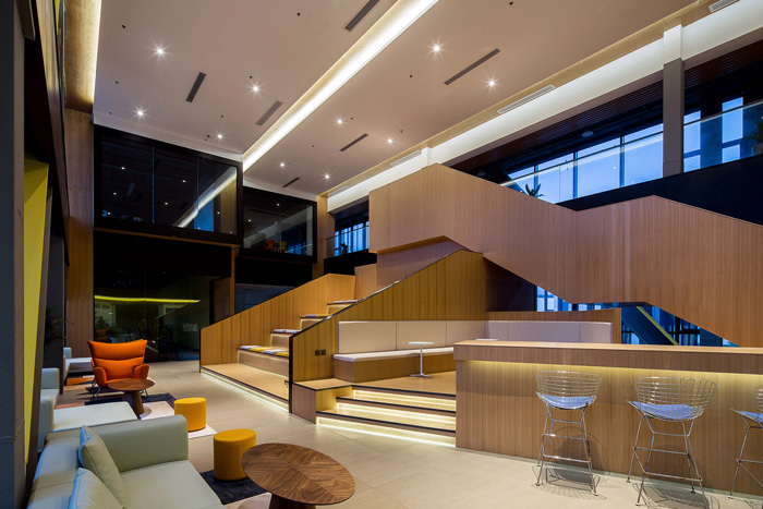 創(chuàng)客辦公交流區(qū)裝修設(shè)計(jì)效果圖