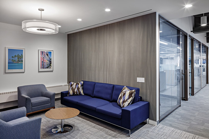 金融控股公司交流區(qū)裝修設計效果圖