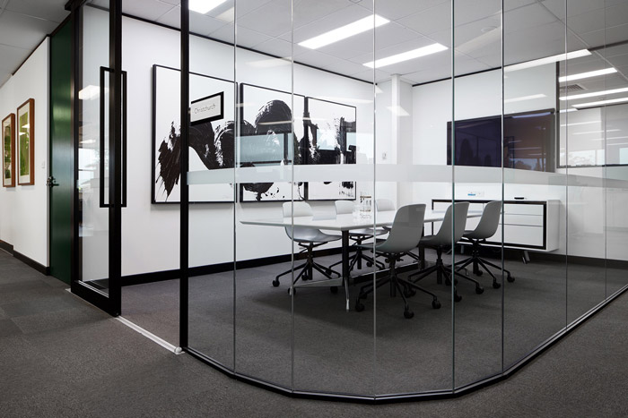 旅行社辦公室交流區(qū)裝修設(shè)計(jì)效果圖