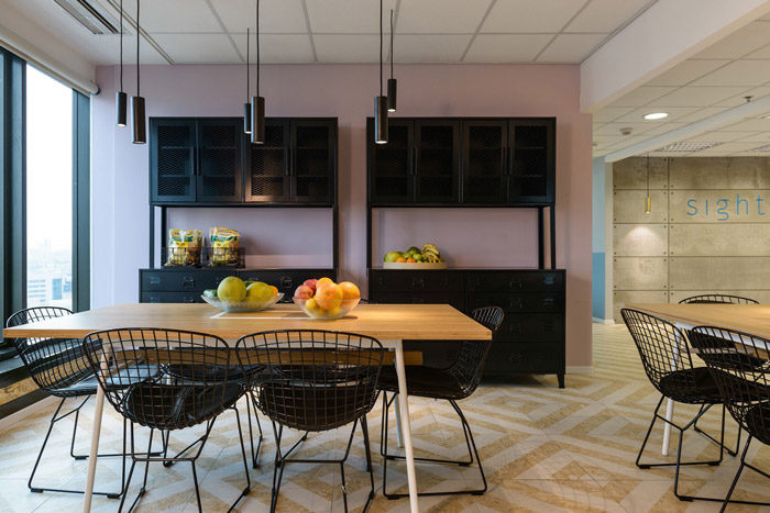 生物技術(shù)公司茶水間裝修設(shè)計(jì)效果圖