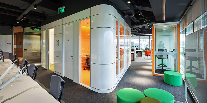 園區(qū)辦公樓動(dòng)線裝修設(shè)計(jì)效果圖