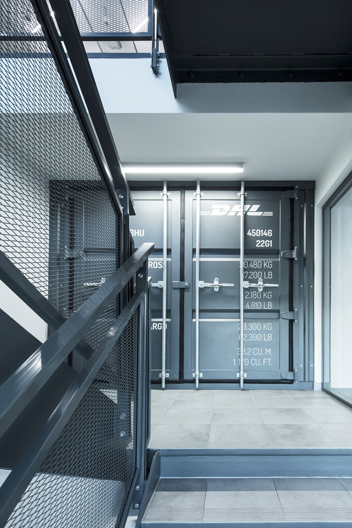 運(yùn)輸公司樓梯裝修設(shè)計(jì)效果圖