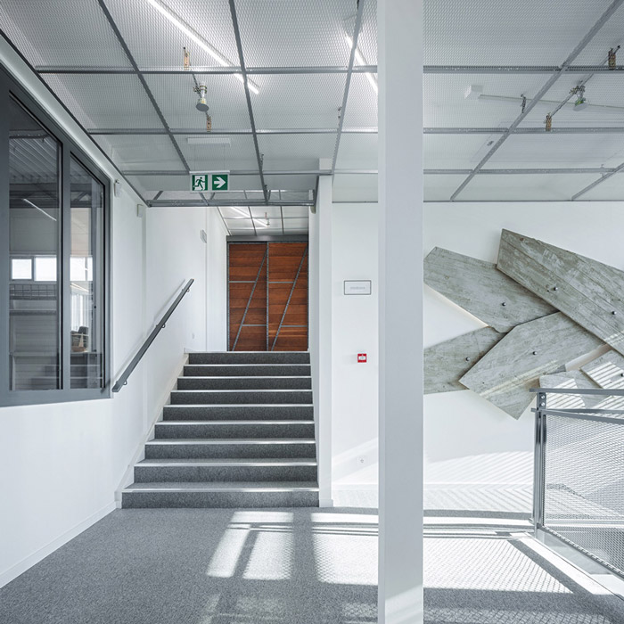 運(yùn)輸公司入口裝修設(shè)計(jì)效果圖