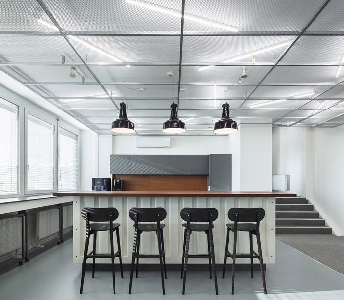 運(yùn)輸公司吧臺(tái)裝修設(shè)計(jì)效果圖