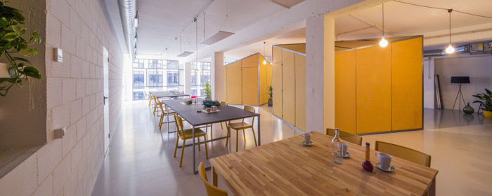 開放式辦公空間辦公區(qū)設(shè)計(jì)效果圖