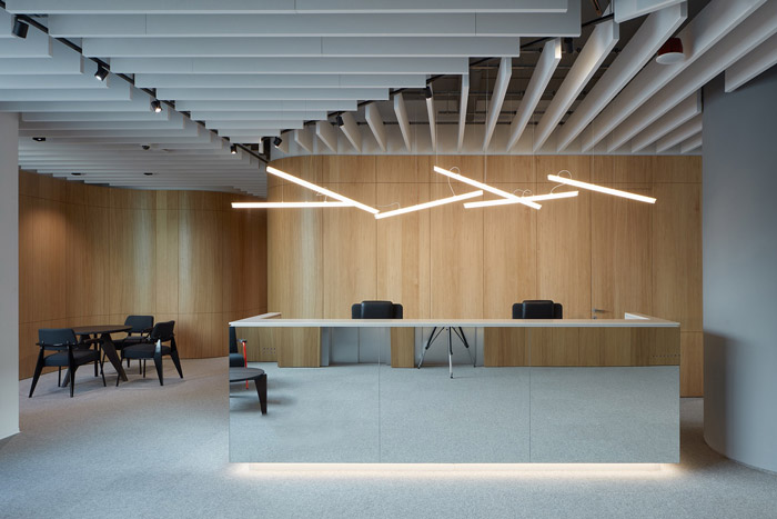 房產(chǎn)公司前臺(tái)裝修設(shè)計(jì)效果圖