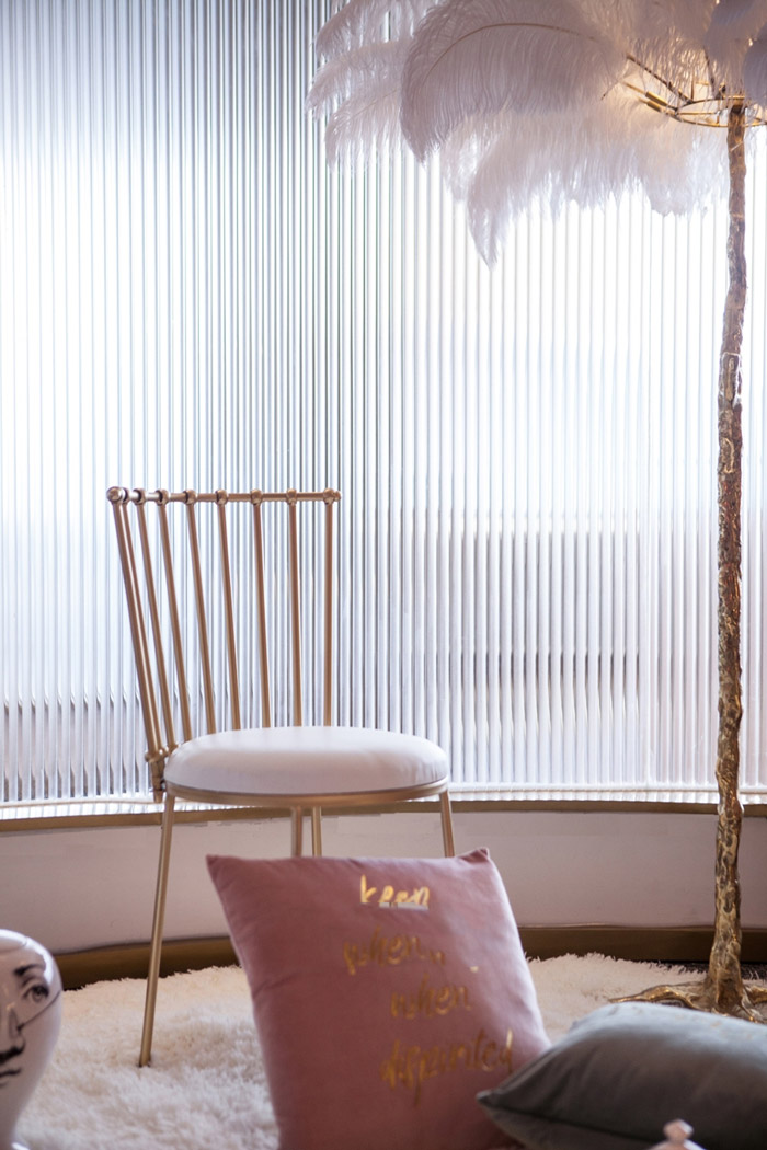 化妝品公司辦公室洽談區(qū)裝修設計效果圖