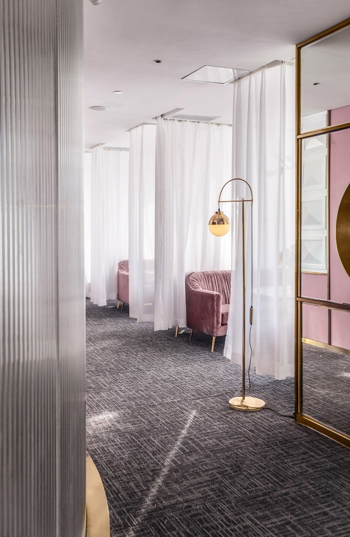 化妝品公司辦公室洽談區(qū)裝修設計效果圖