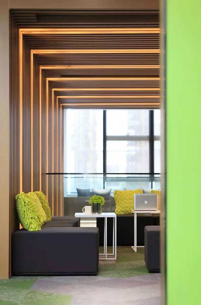 綠色環(huán)保辦公室接待區(qū)裝修設計效果圖