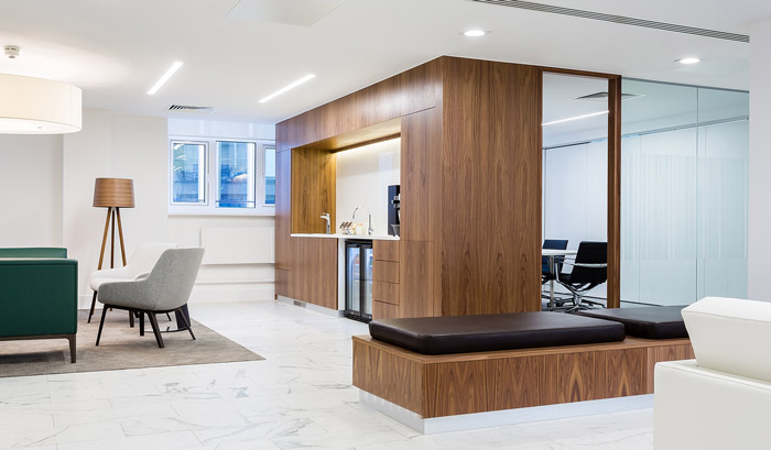 保險公司辦公室過道裝修效果圖