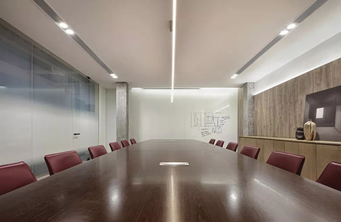 1300平方辦公室會(huì)議室裝修設(shè)計(jì)效果圖