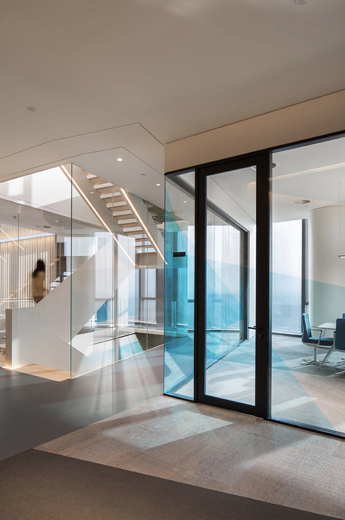 集團辦公樓樓梯設計效果圖