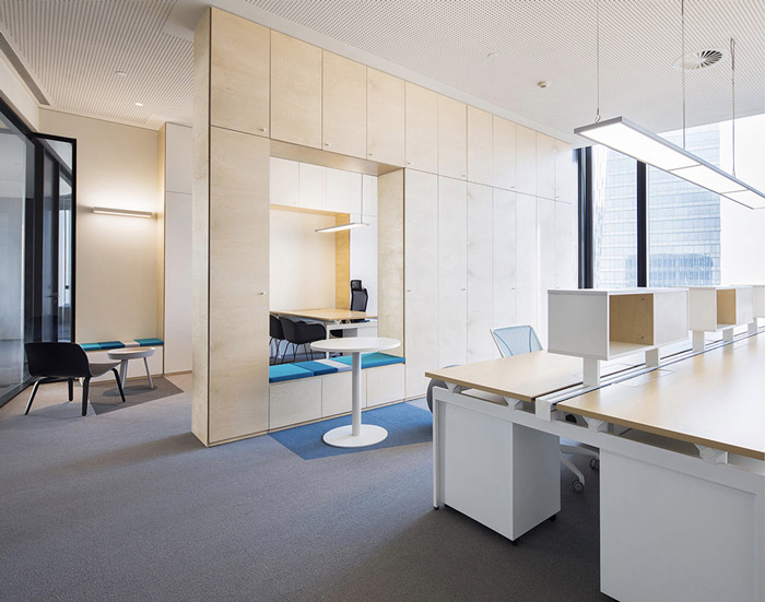 集團辦公樓辦公區(qū)設計效果圖