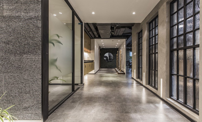 東方禪意辦公室過道裝修效果圖