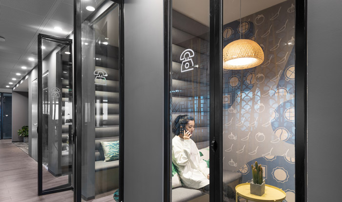 清爽辦公室電話區(qū)裝修設(shè)計(jì)效果圖