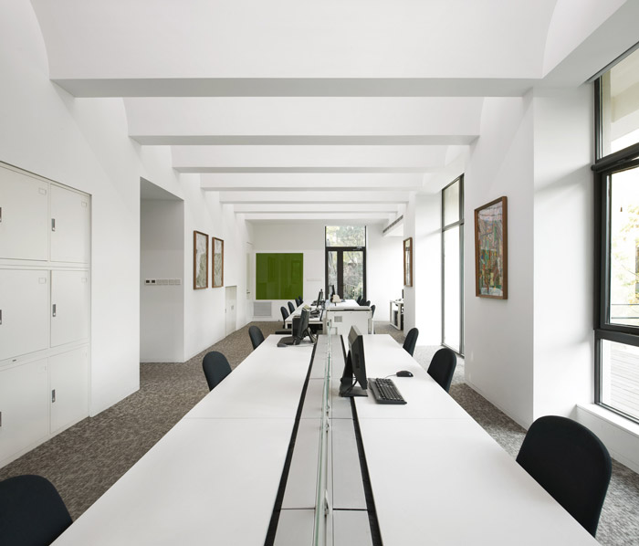 別墅辦公室辦公區(qū)裝修設(shè)計效果圖