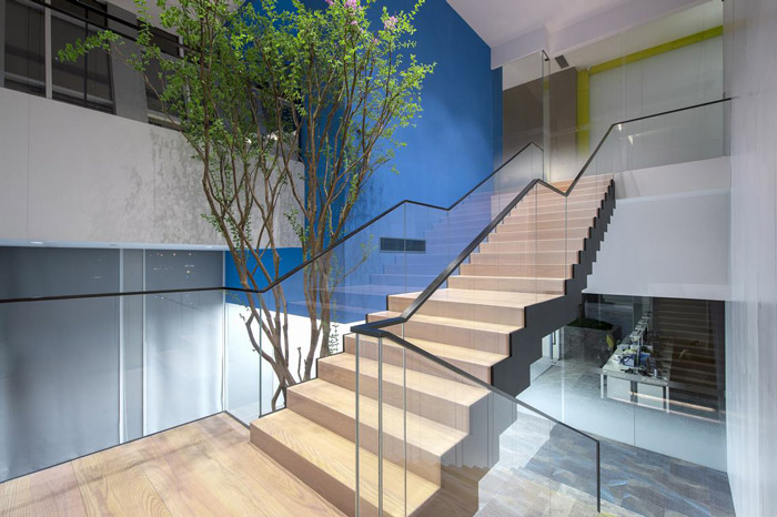 總部辦公樓樓梯裝修效果圖