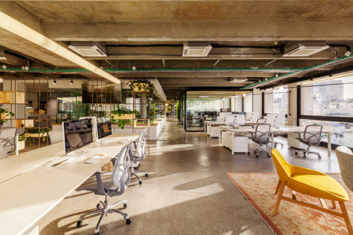 綠色辦公室辦公區(qū)設(shè)計效果圖