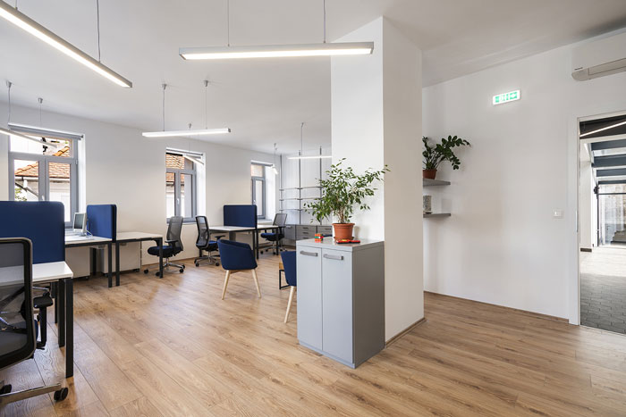 舊廠房辦公室辦公區(qū)裝修設(shè)計(jì)效果圖