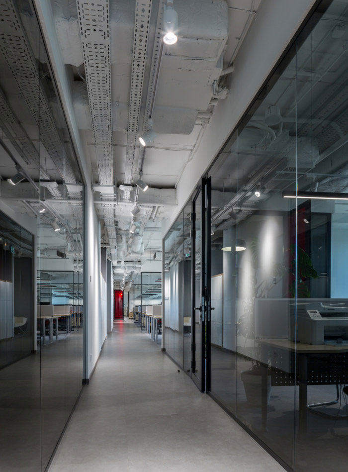 納維亞風(fēng)格辦公室過(guò)道裝修效果圖